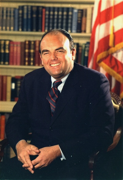 Portrait_of_John_D._Ehrlichman,_Assistant_to_the_President_for_Domestic_Affairs_-_NARA_-_194469.jpg