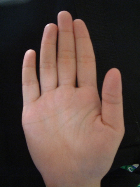 266147-right hand~1.JPG